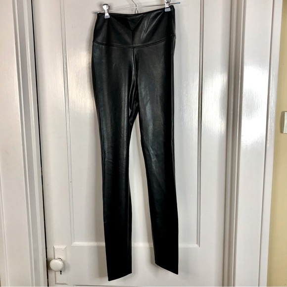 WHBM Runway Legging Black vegan leather size 2 Long - Picture 3 of 11